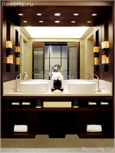 Arts Ritz Carlton 11